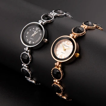 Kadın Saatler Top Marka Lüks Rhinestone kol saati Küçük Arama Alaşım Moda Kalp Şekli Bilezik Gümüş Altın Hediye reloj mujer