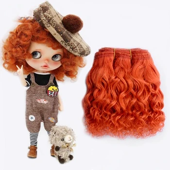 1 adet 15*100cm Yün Saç Atkı BJD / SD / Blythe Doll / Rus el Bebek kıvırcık saç uzantıları DIY Bebek Peruk Saç Bebek Aksesuarları