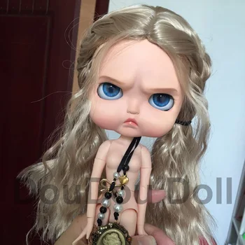 BUZLU NBL + Blyth Doll 1/6 Ortak Vücut 30CM BJD Oyuncaklar Beyaz Shin Heykel Ve Makyaj El Yapımı Mat Yüz kızgın bebek