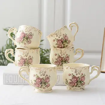 Vintage Kahve Fincanı fincan tabağı seti El Boyalı çay bardağı Gül Çiçek Oyma El Sanatları tabak ve yemek takımları Kahve Kaşığı meyve çatalı Sofra