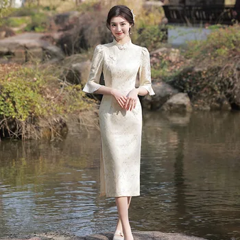 Sonbahar Basit ve İnce Geliştirilmiş Kız Cheongsam Yarım kollu Dantel Kenar Günlük Rahat Kız Düğün Parti Qipao Elbise kadınlar için